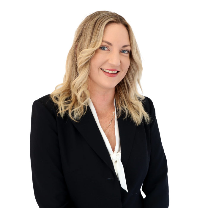 real estate agent tiffany warren
